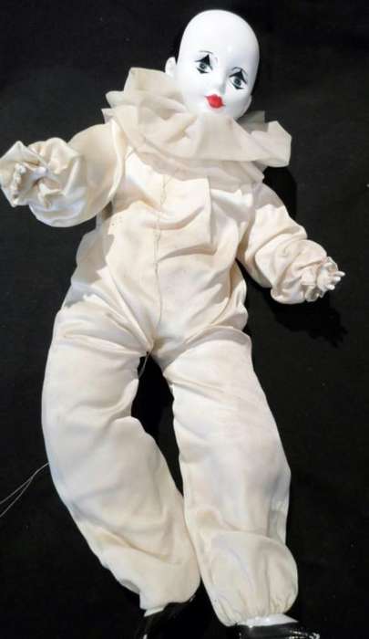 Image handmade porcelain Pierrot